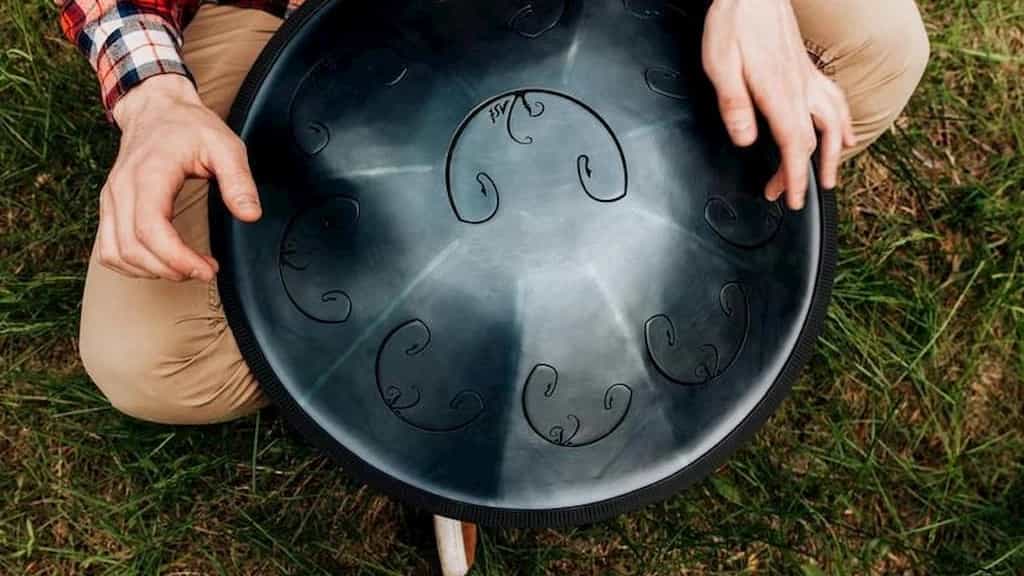 آموزش آنلاین هنگ درام  یادگیری حرفه ای با شیراز handpan